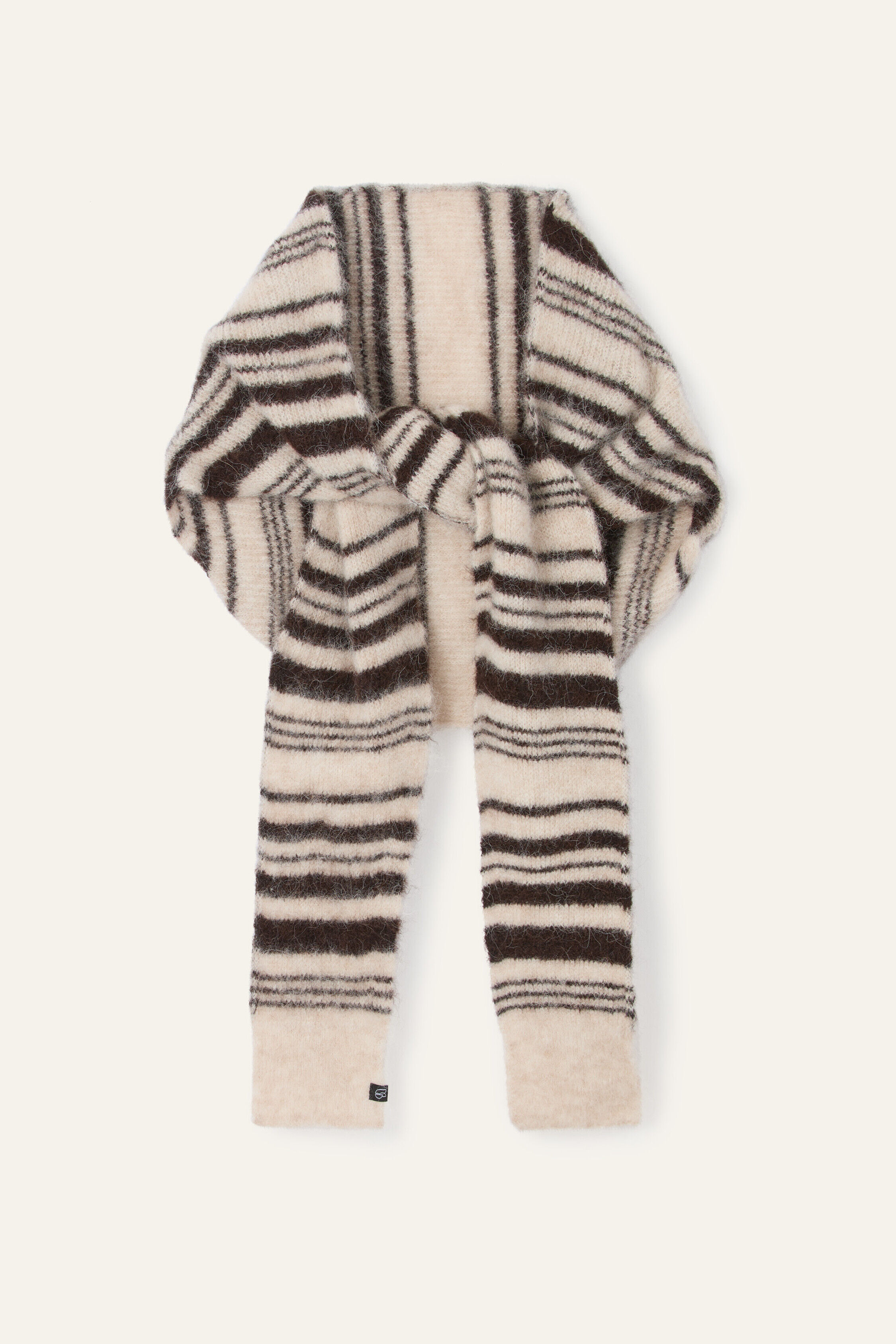 scarf SWANN