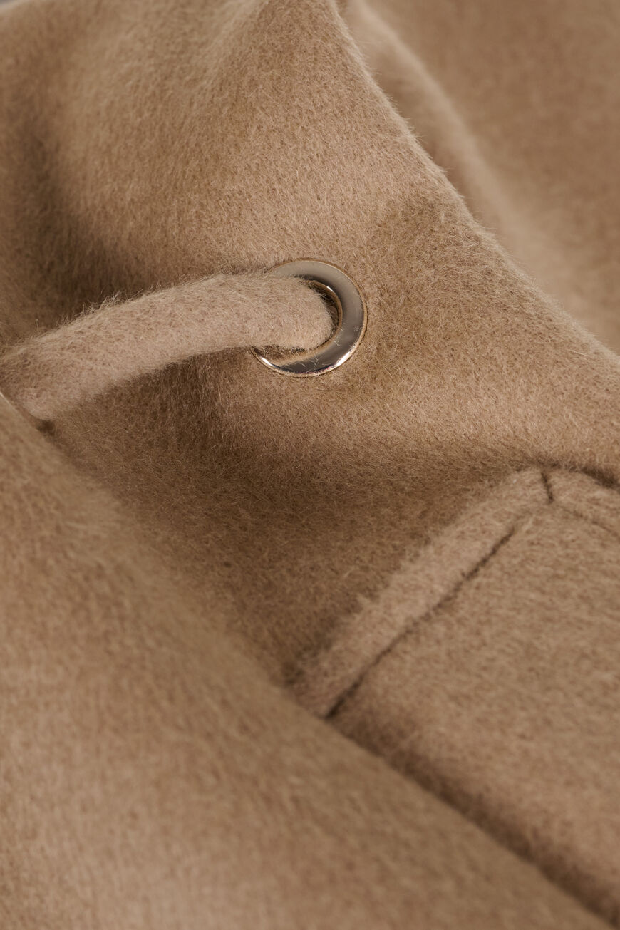 coat KAM