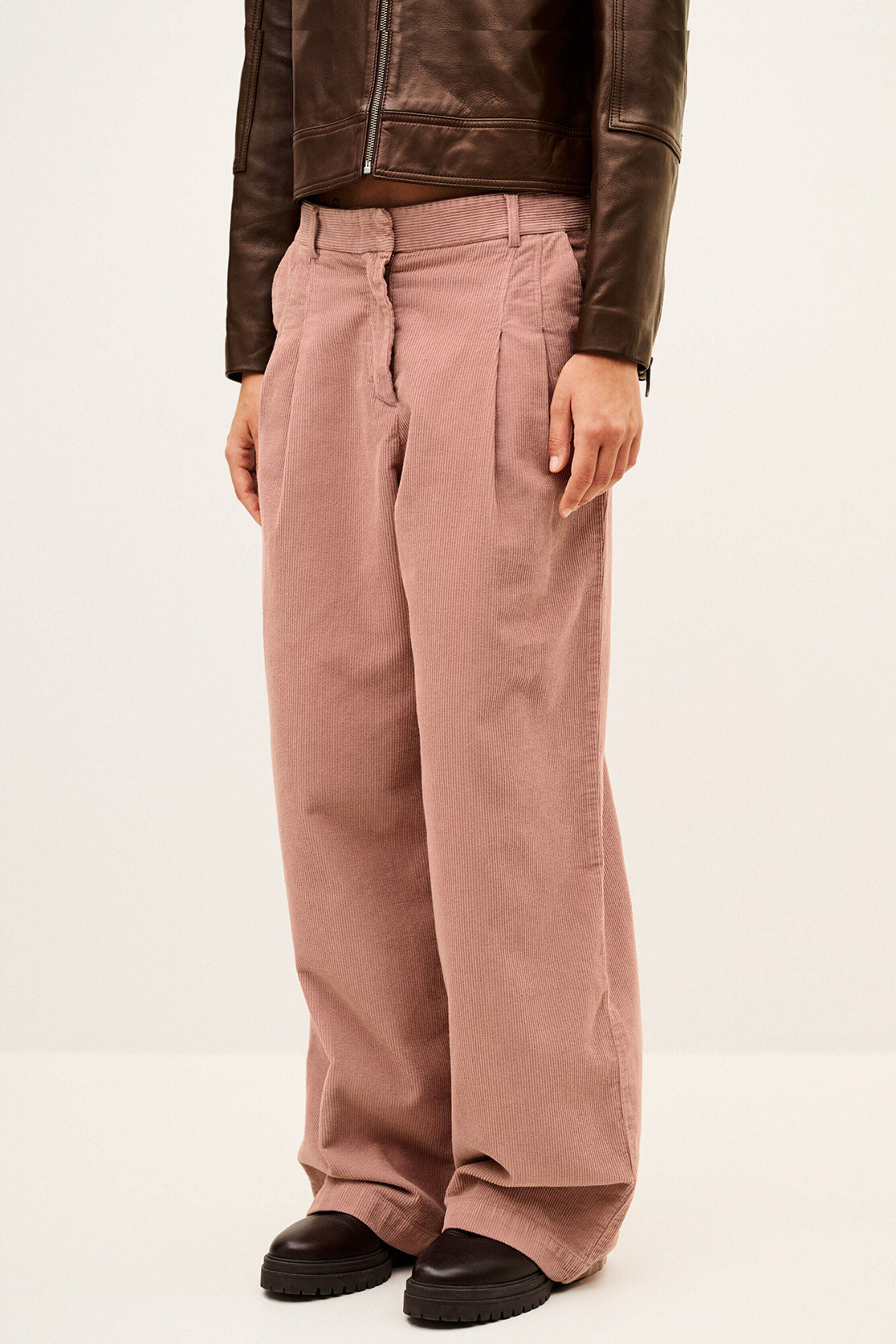 VEDWIN PANTS