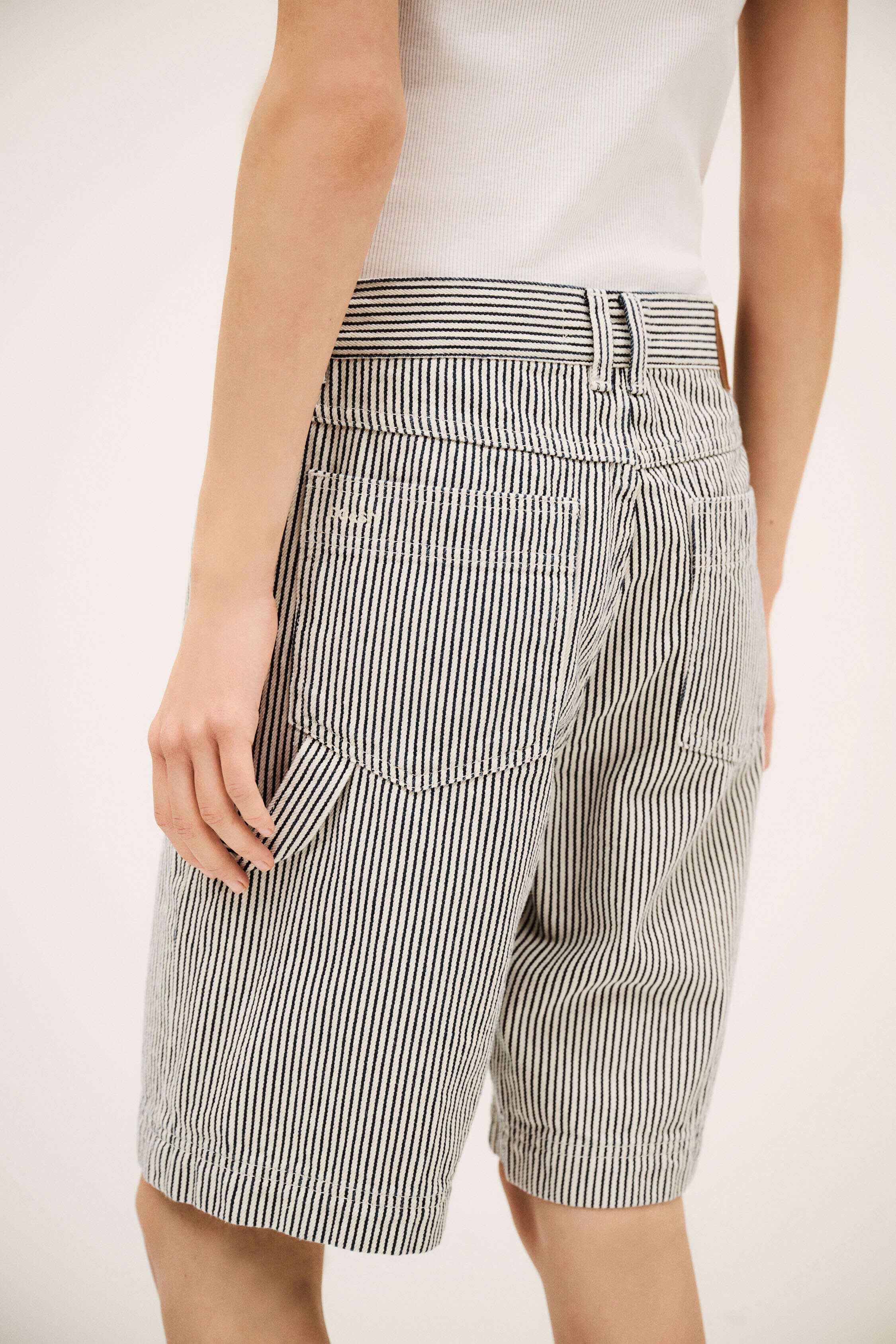 SHORT CISAE