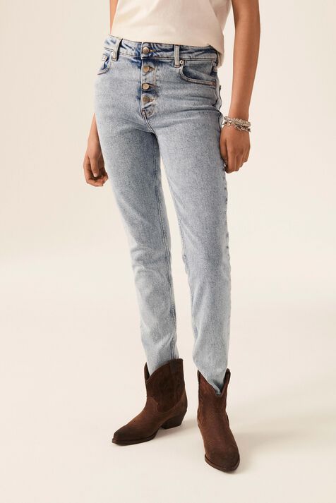NILA JEAN