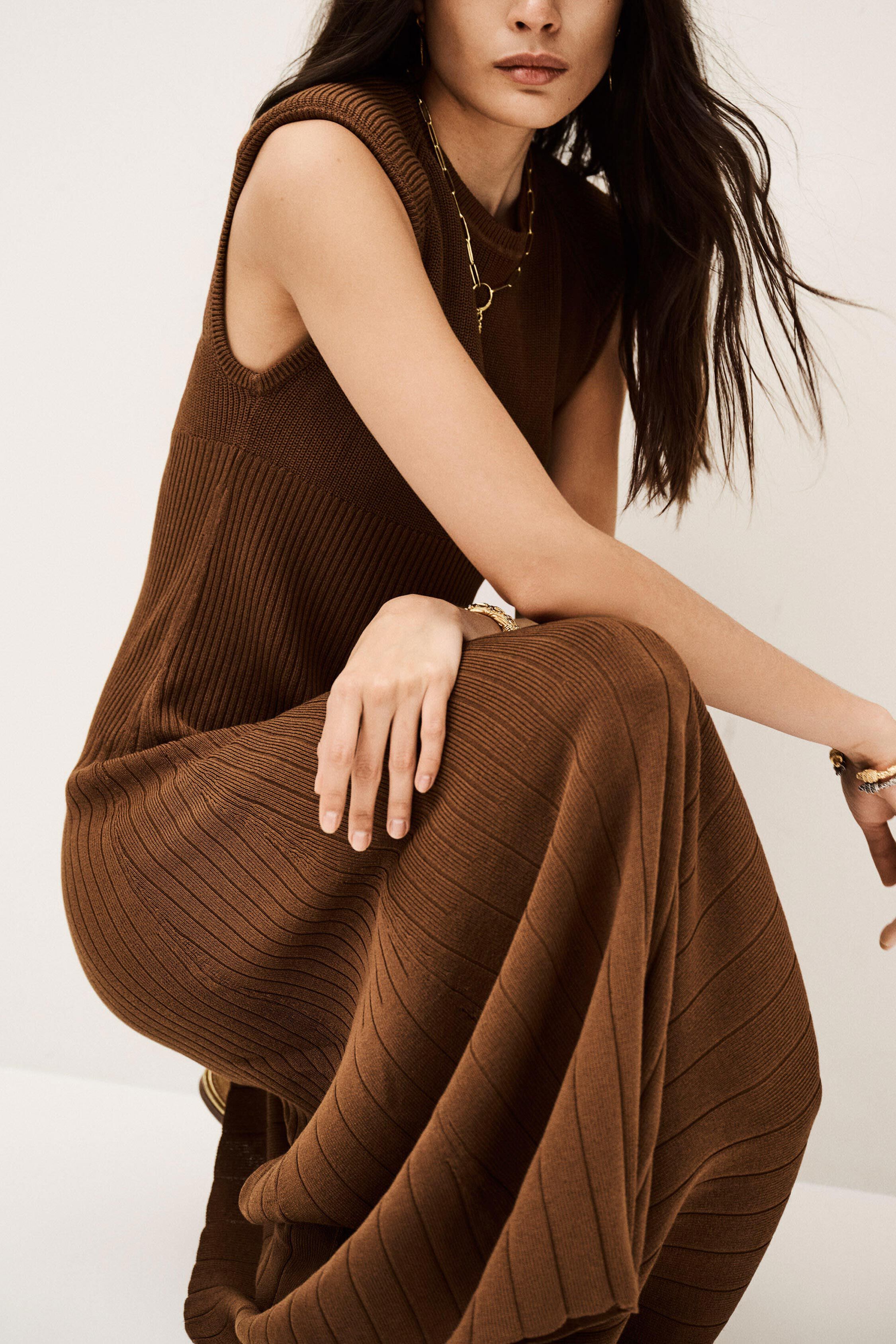 dress ESSIE