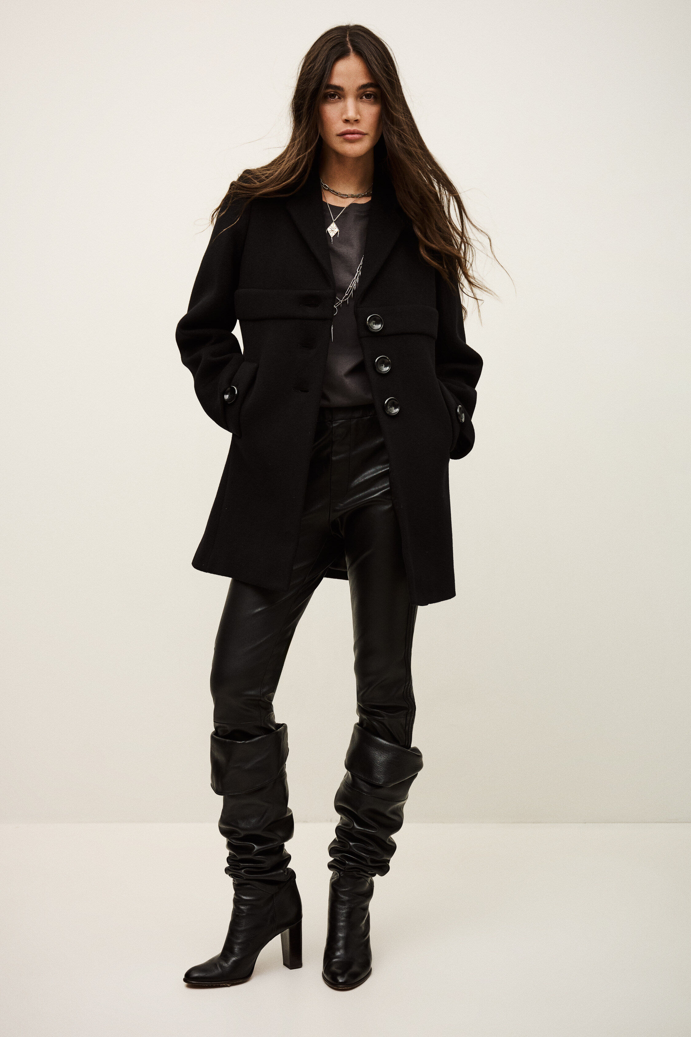 Mantel THEA