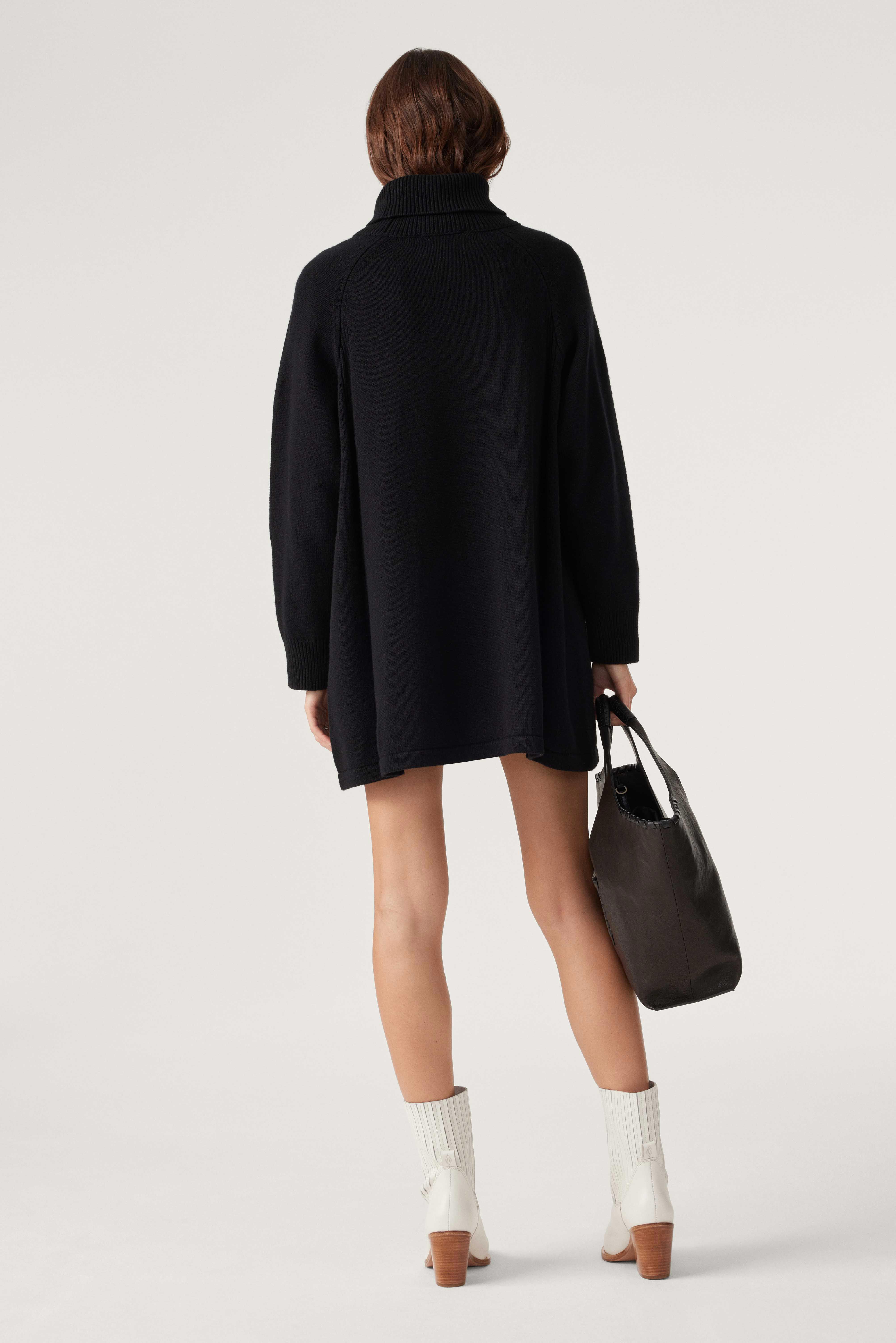 ROBE MEDEE