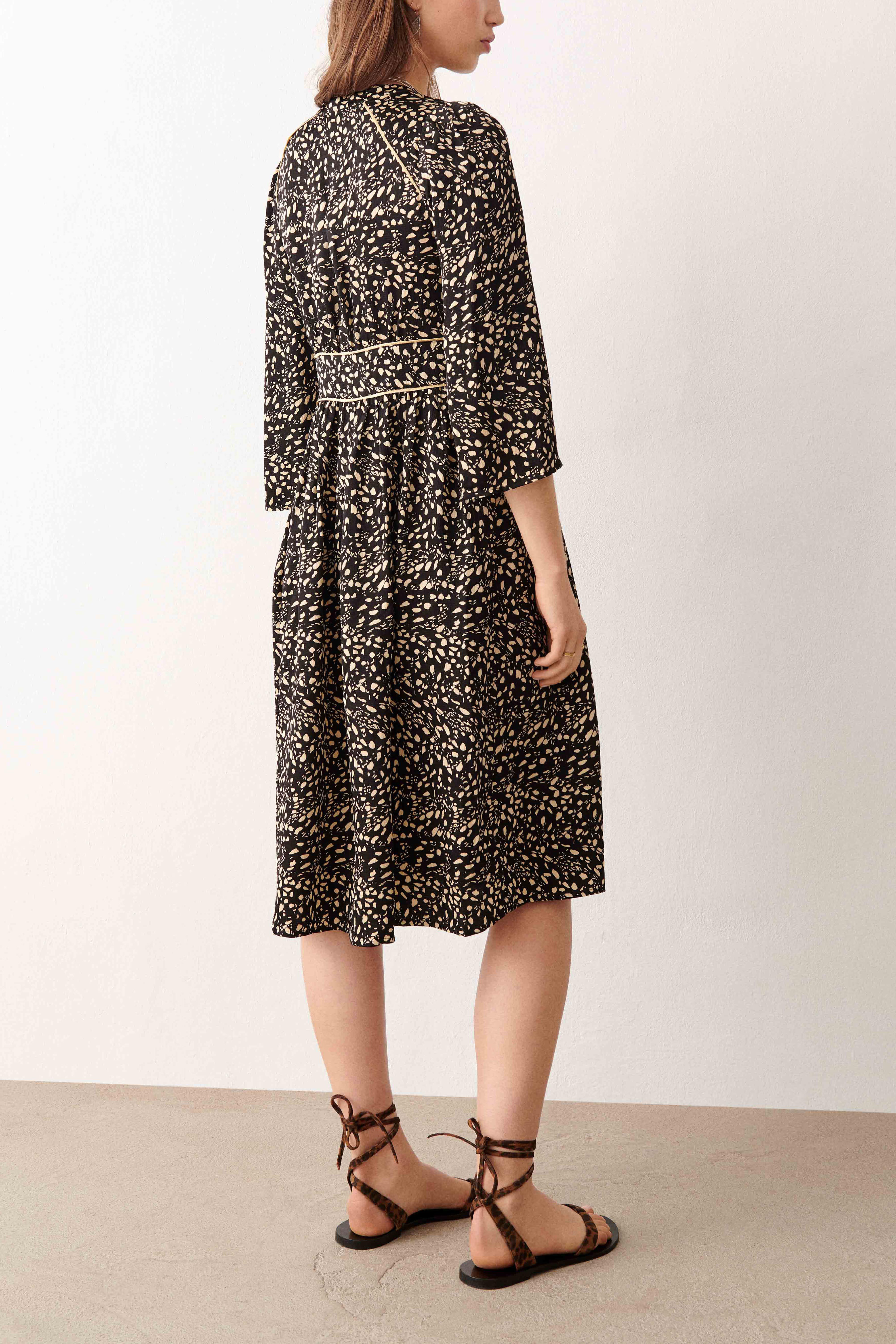 KLEID ESMEE