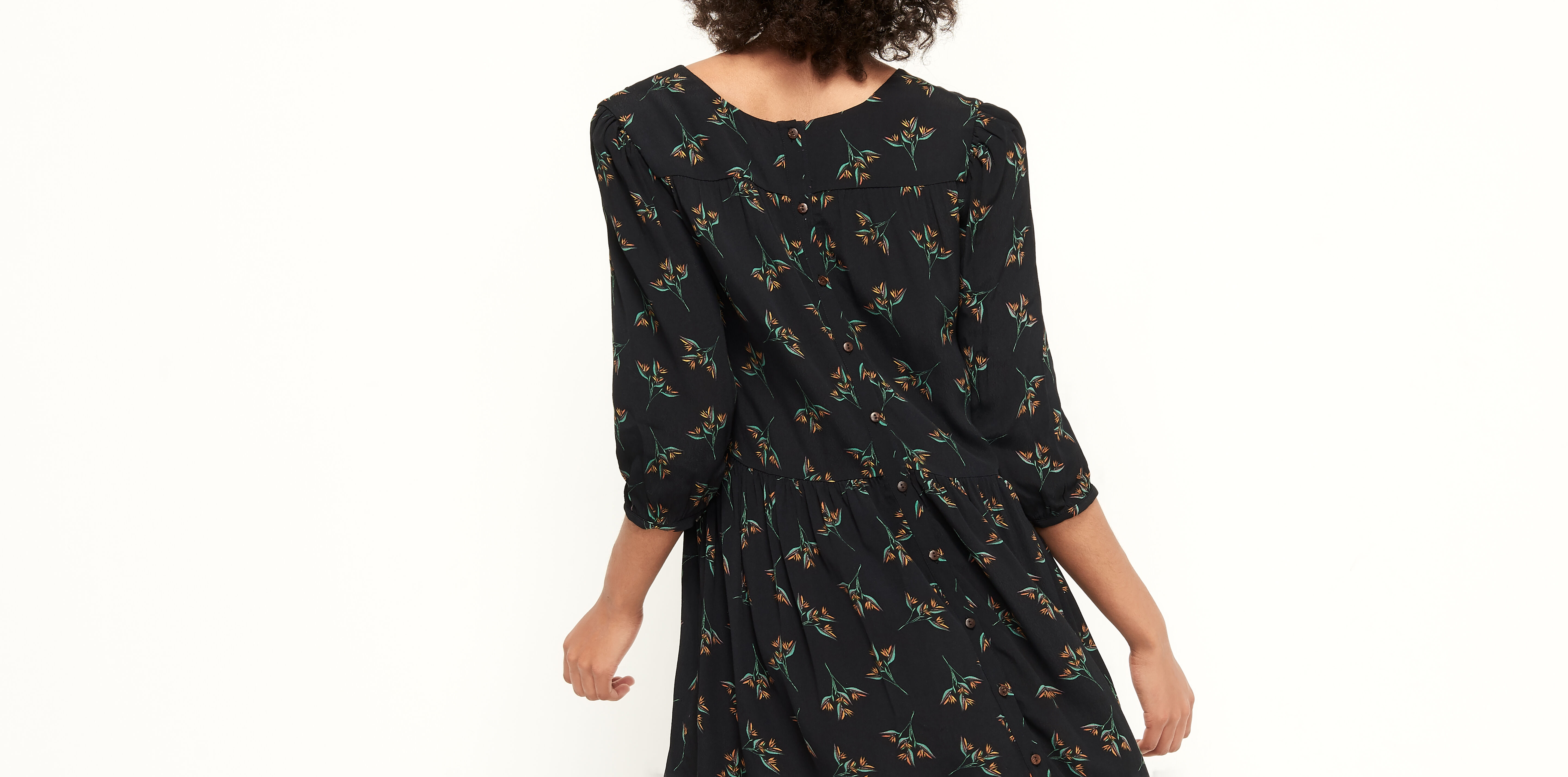 bash robe flower