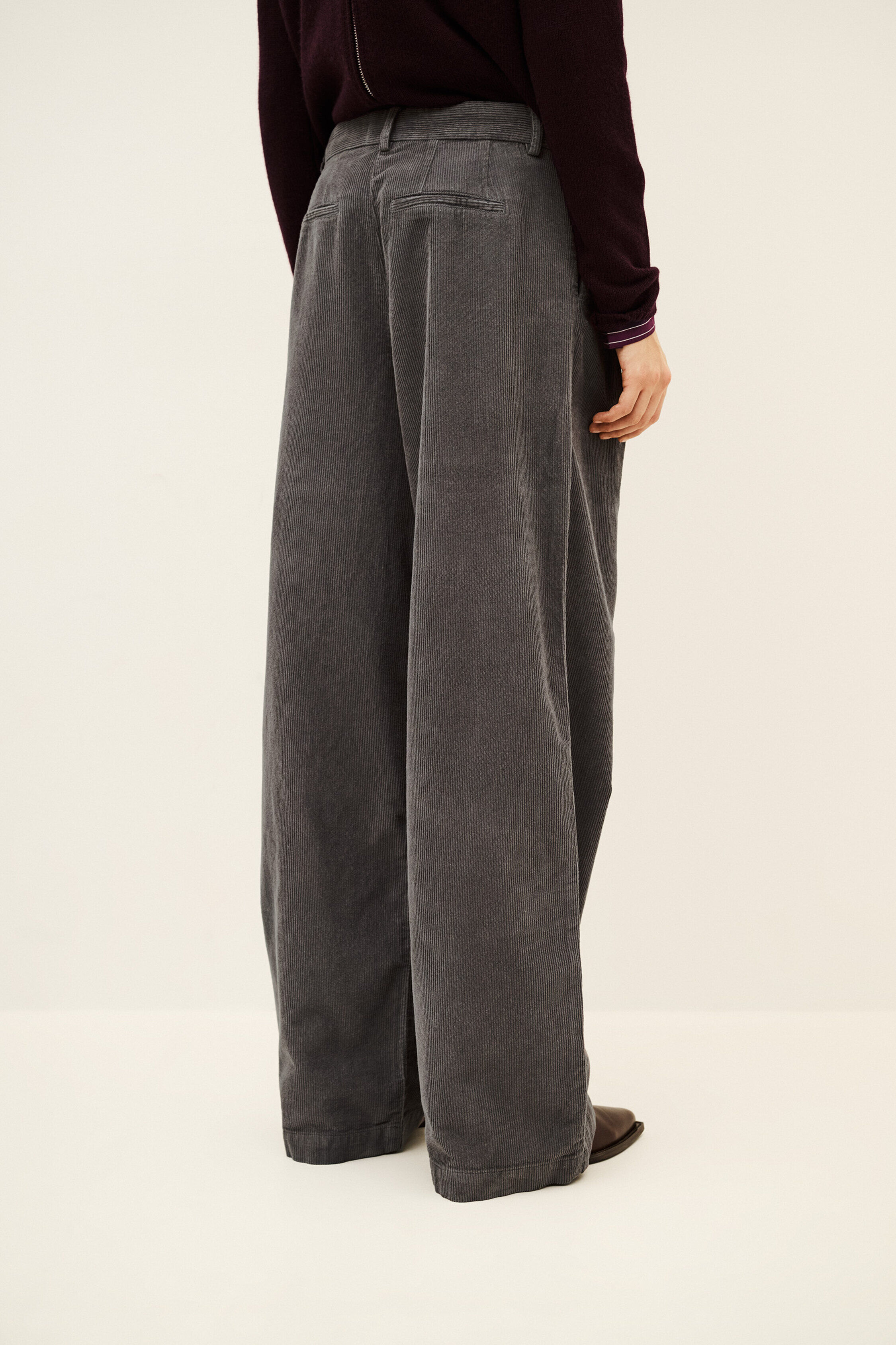 VEDWIN PANTS