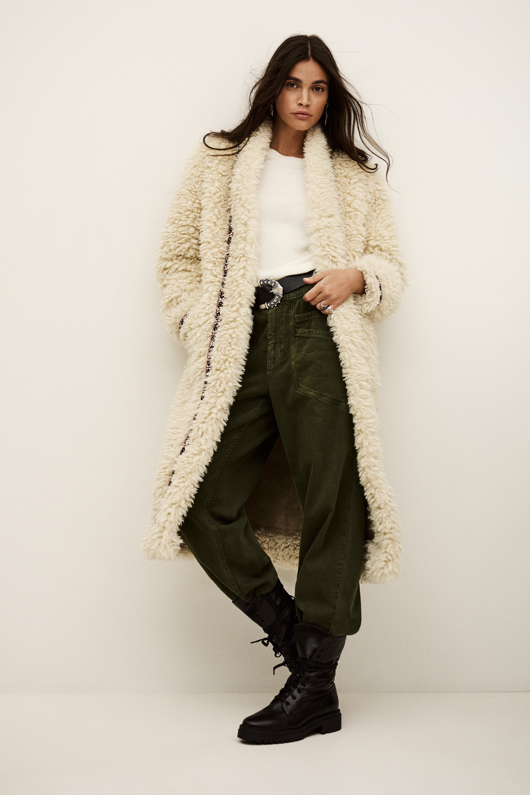 coat CAIS