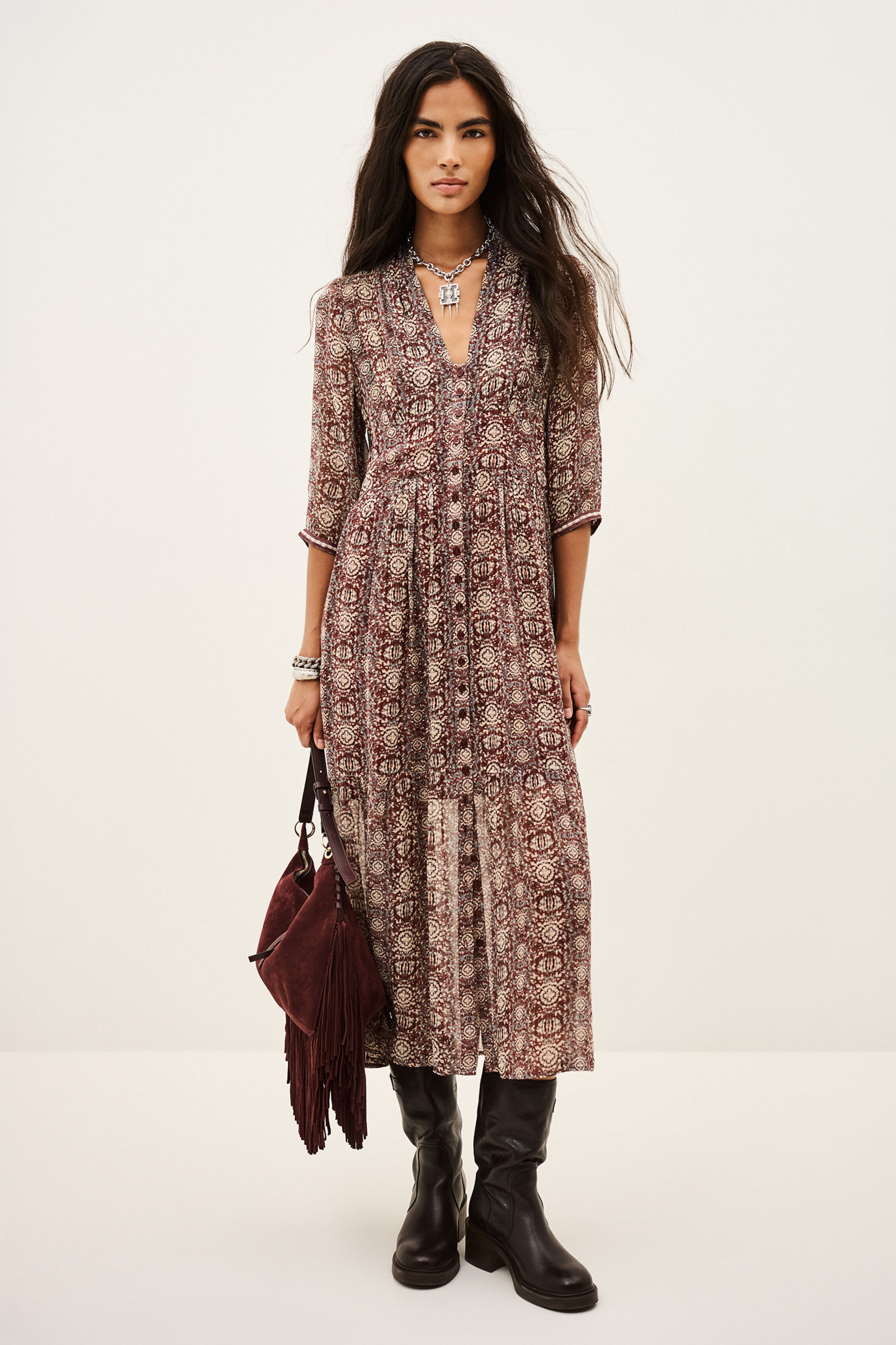 DRESS DAZZLE