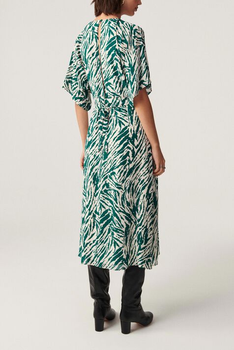 DRESS VEE