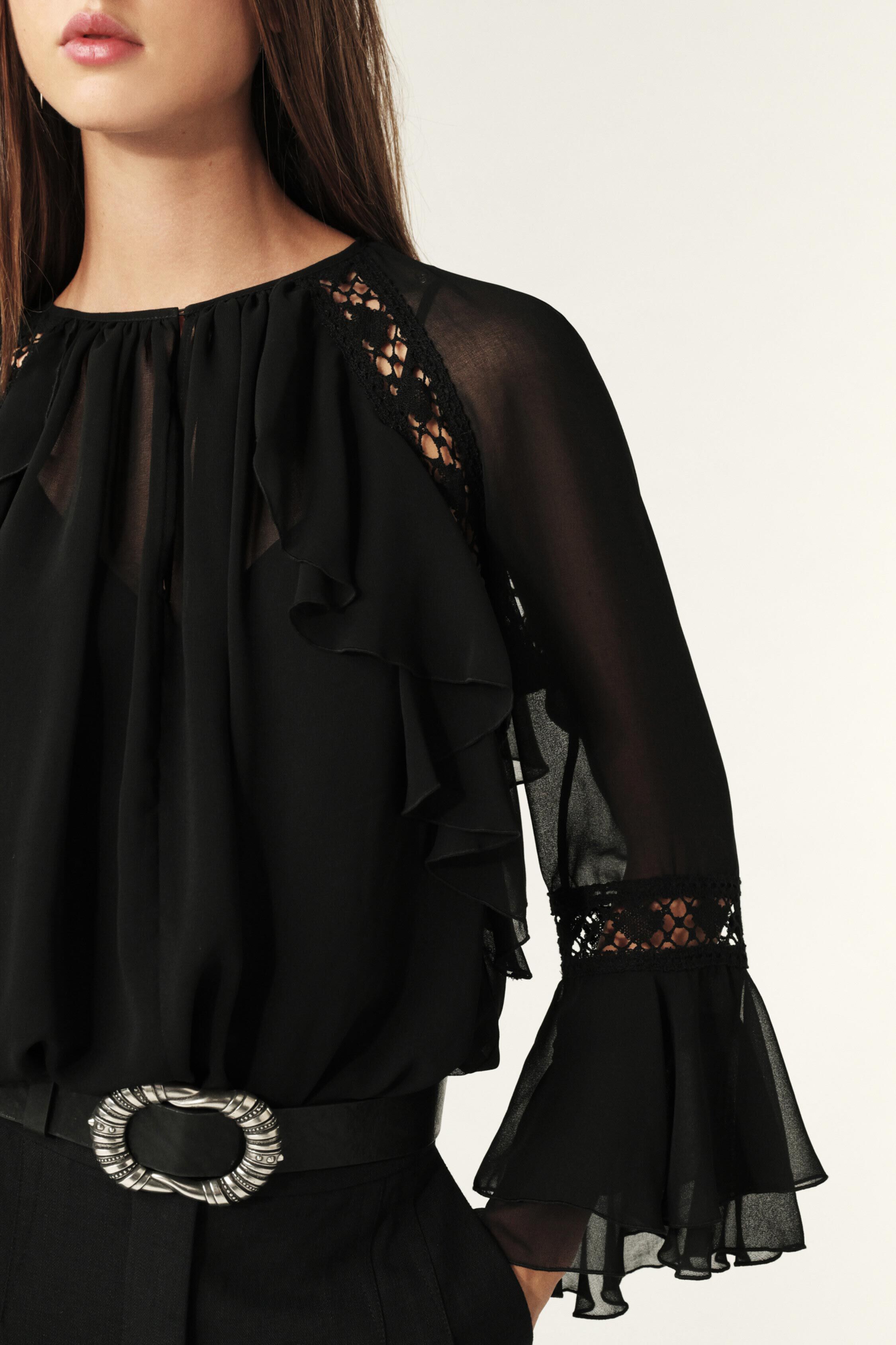blusa MENA