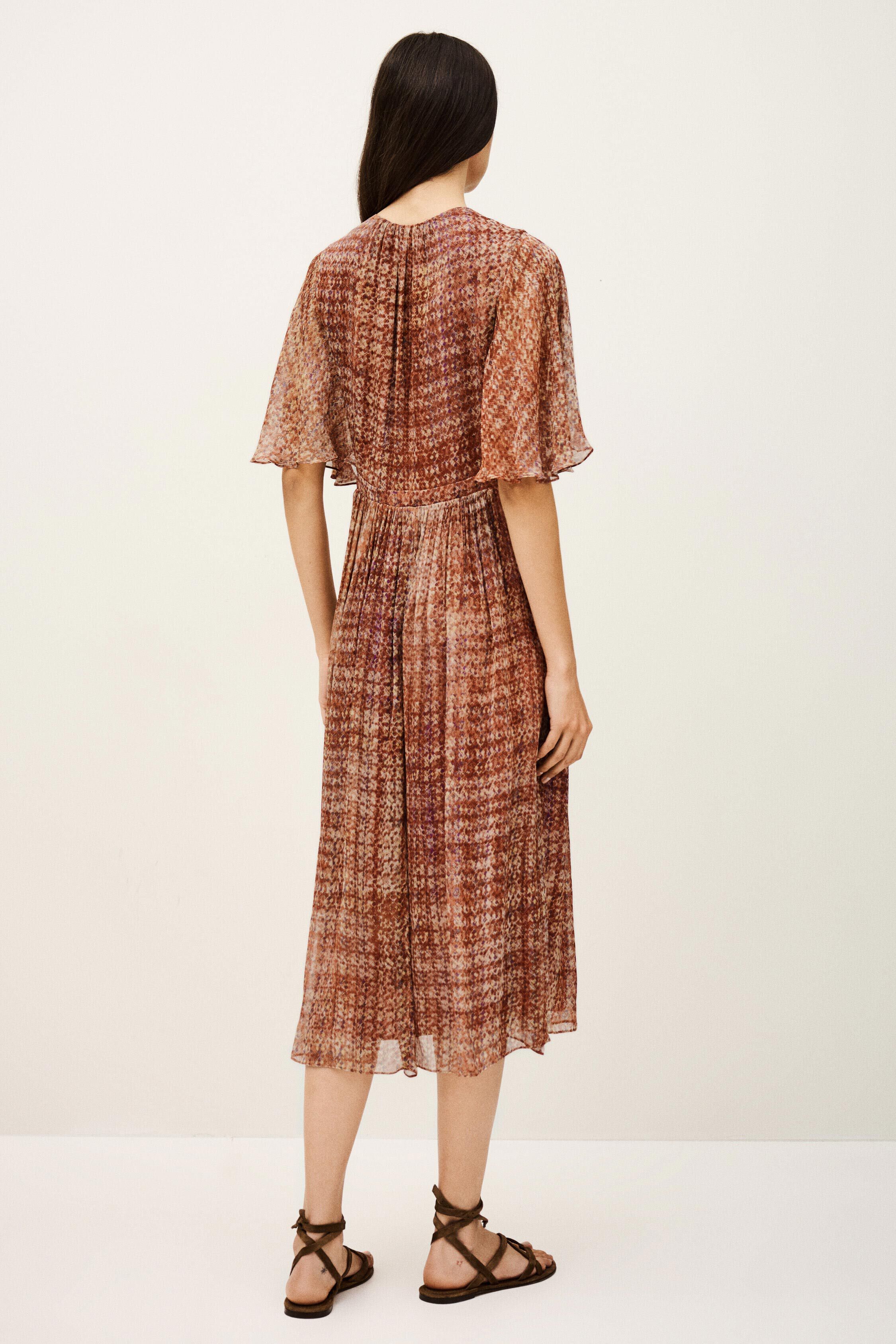 dress ROMANCE