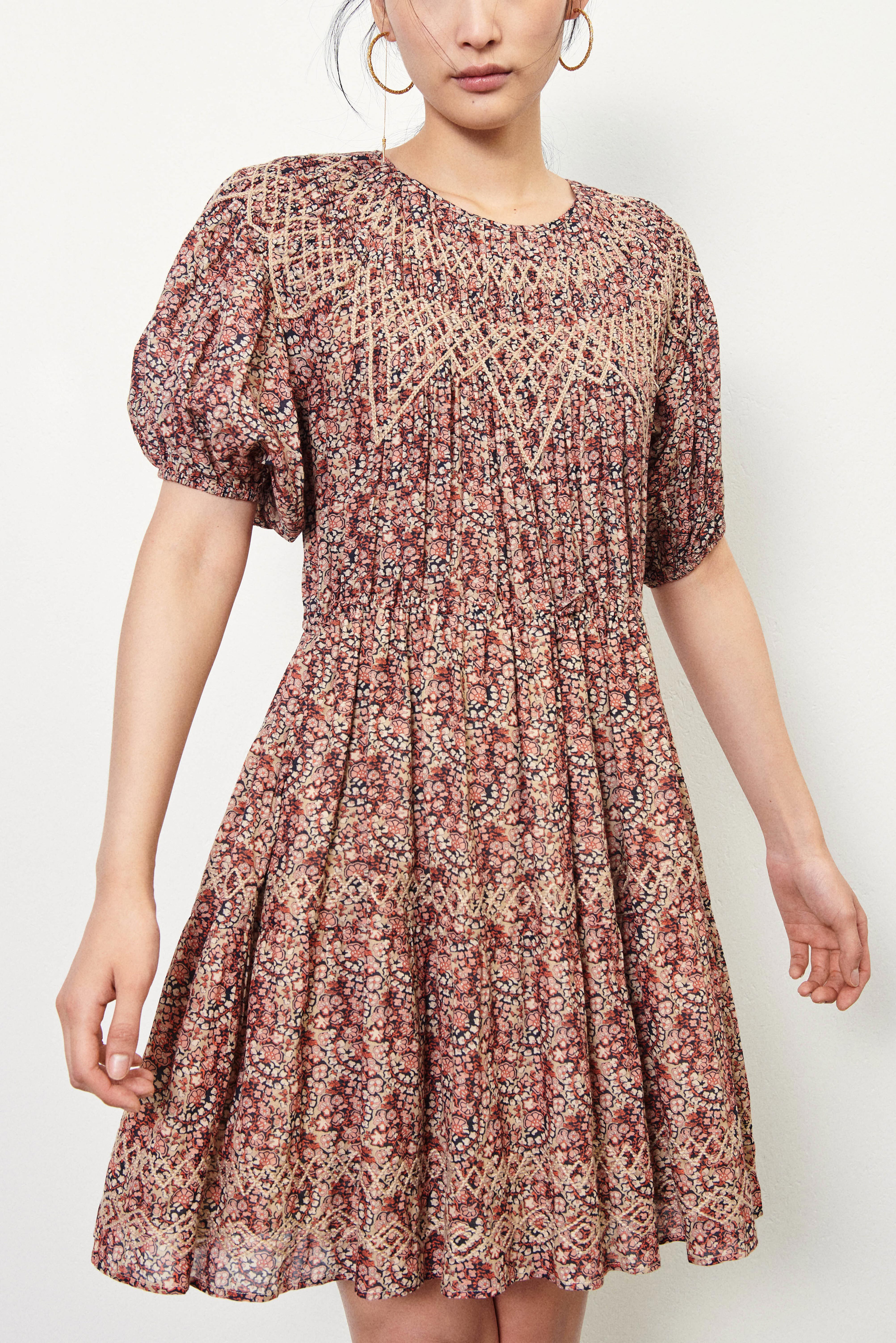 DRESS IRIS