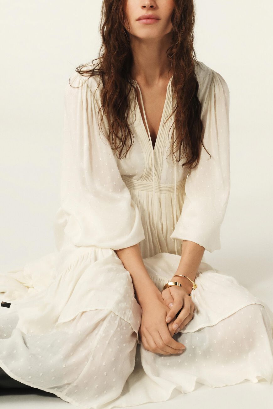 DRESS PLUME