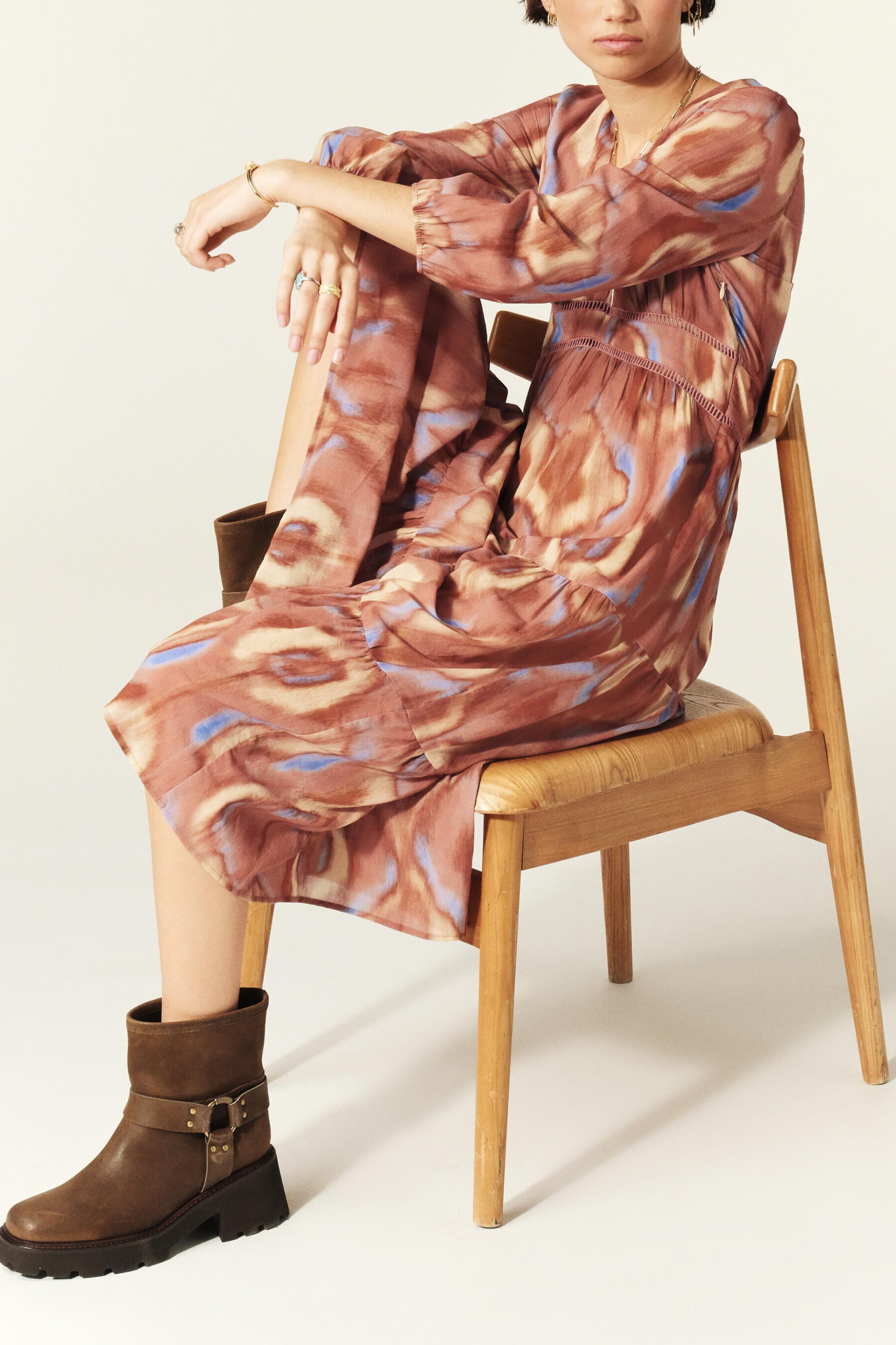dress CARELA
