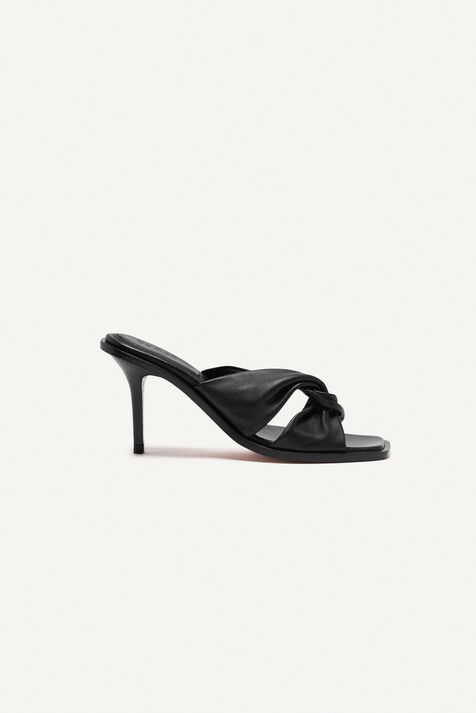 SANDALS CAPIOKA