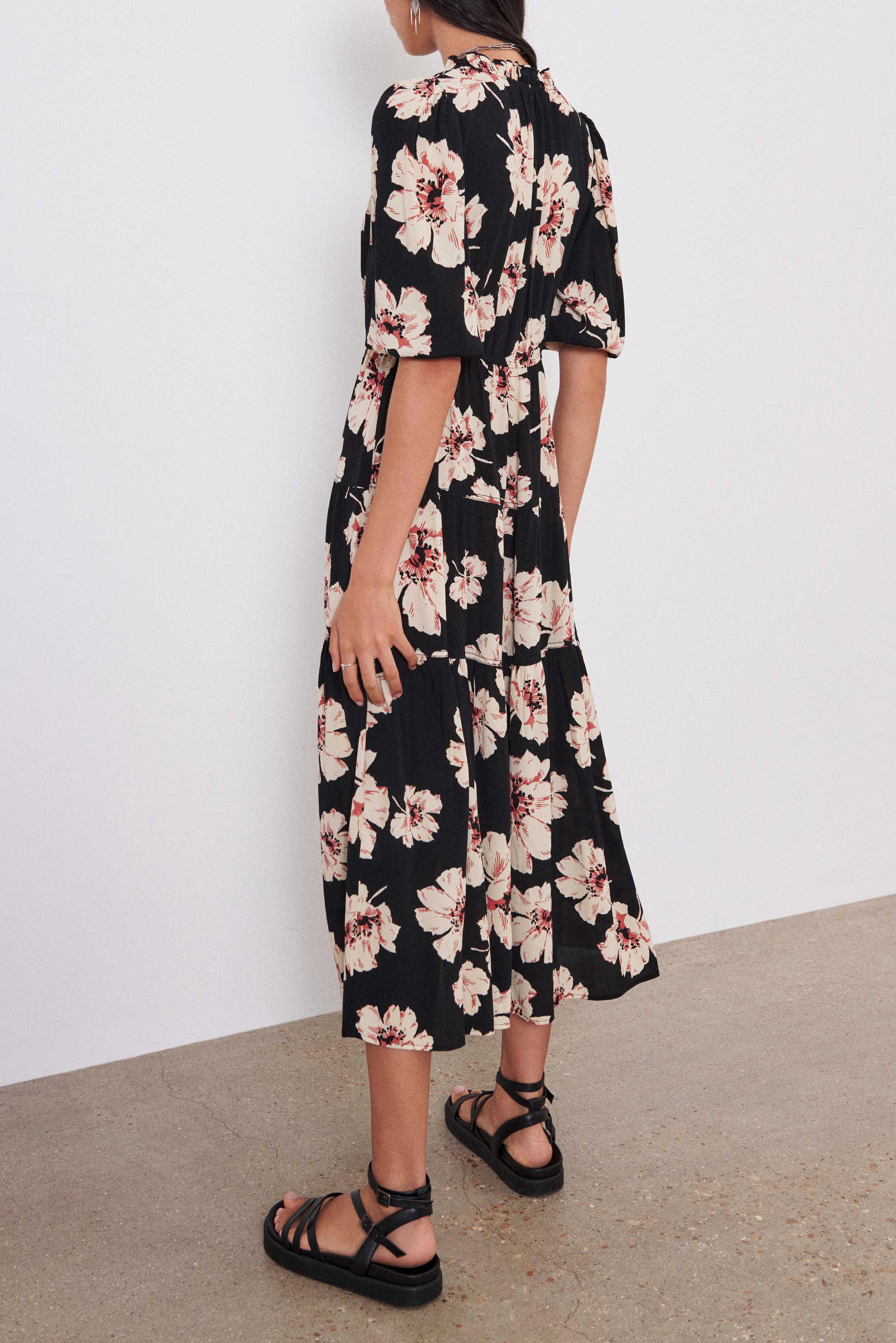 ROBE KORY