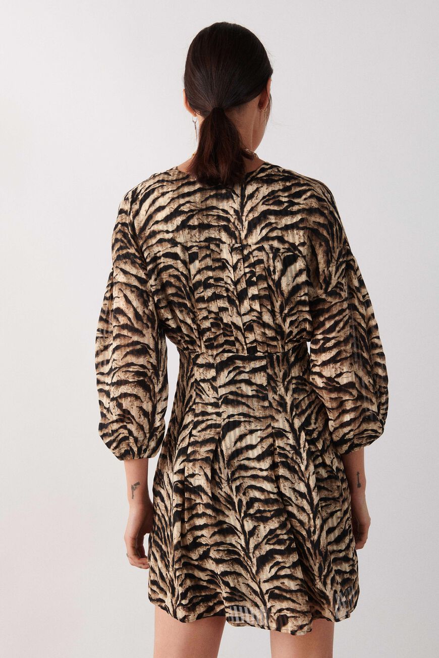 DRESS IWAY