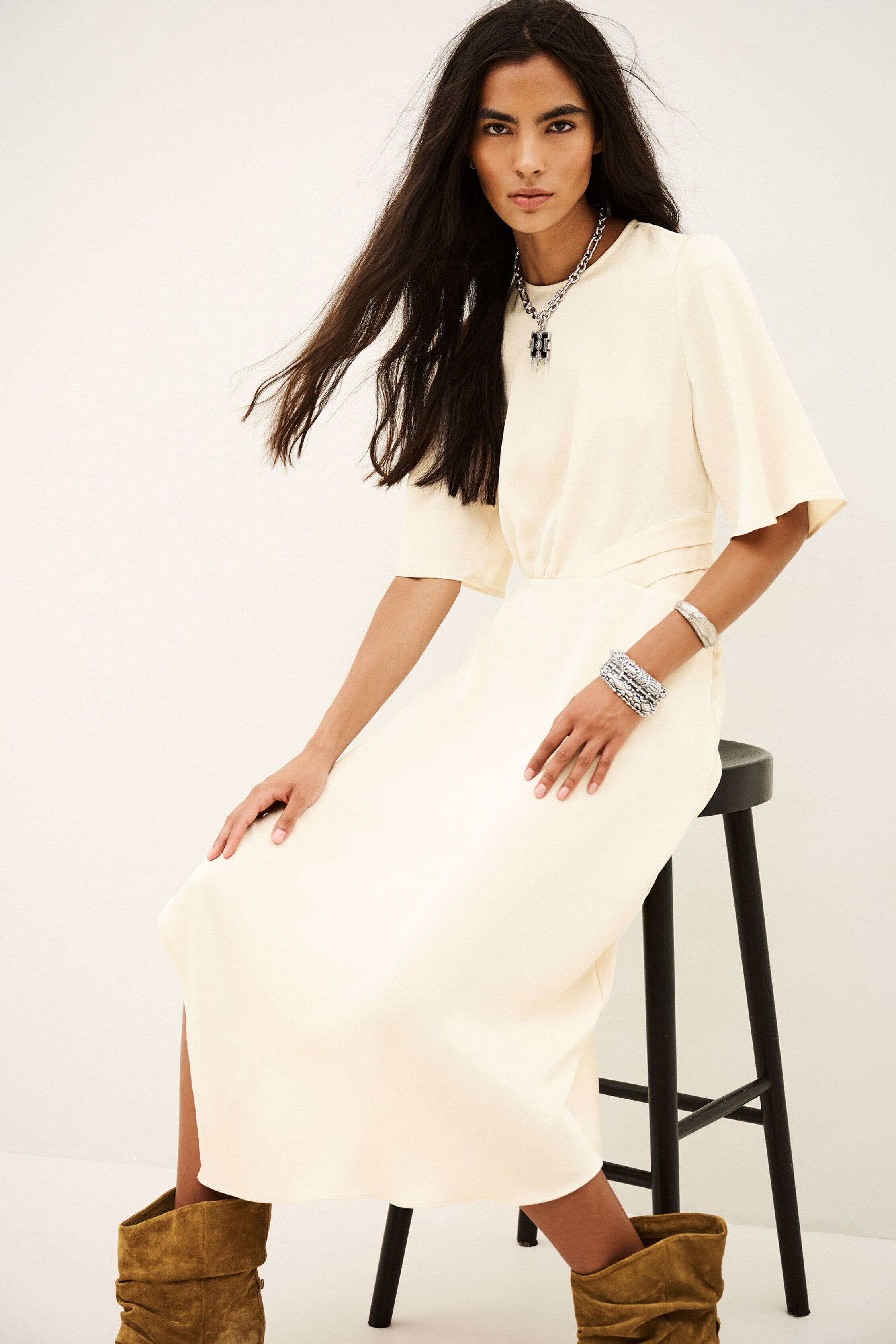 DRESS WILA