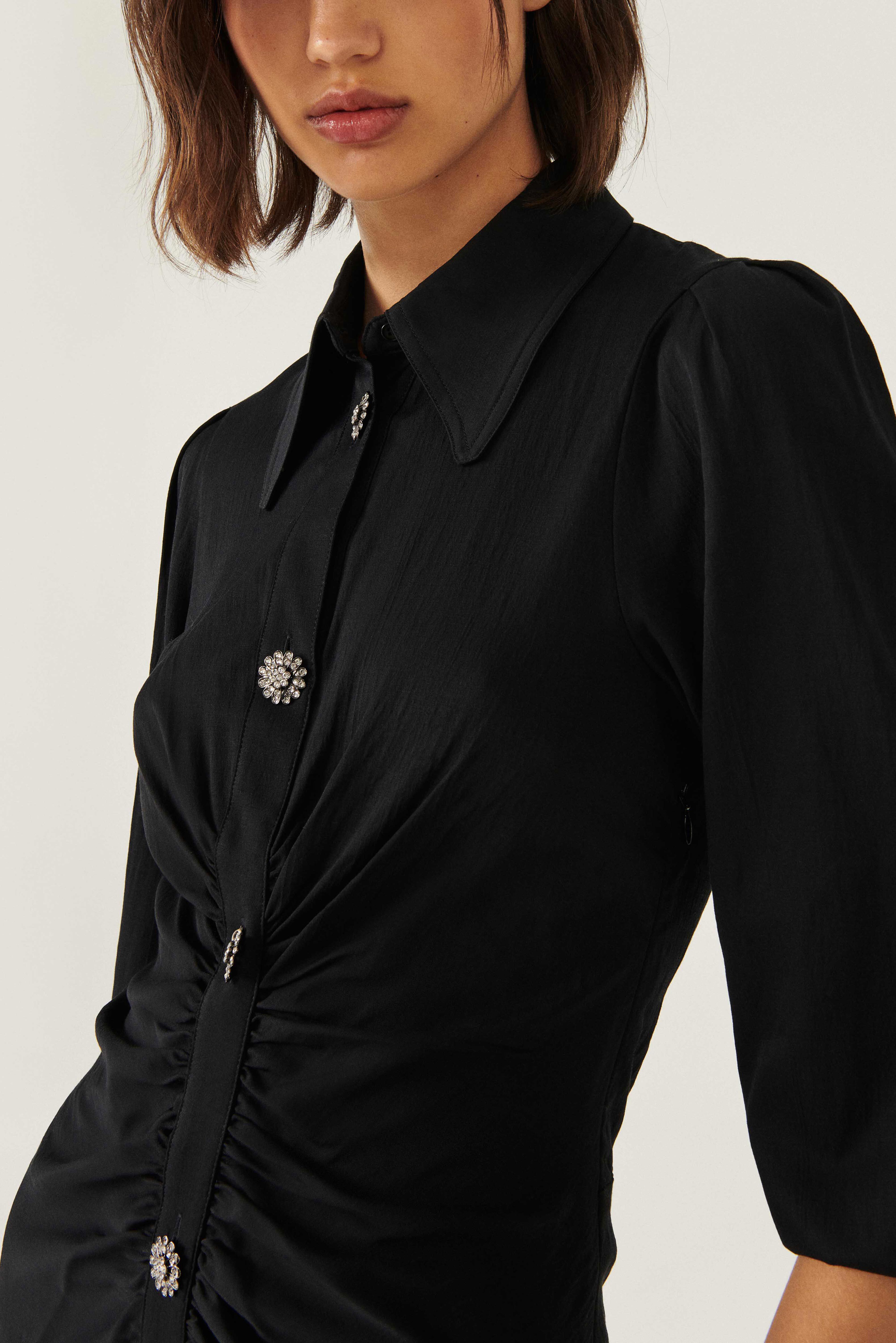 ROBE KOANE