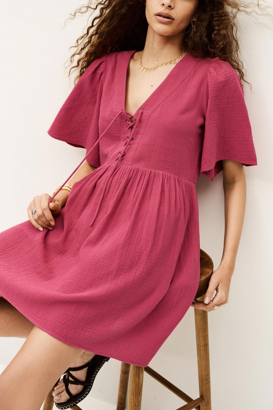 DRESS GARDNER