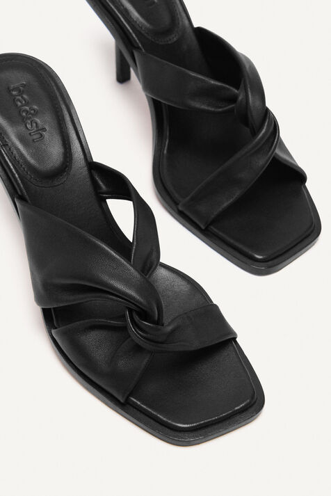 SANDALS CAPIOKA