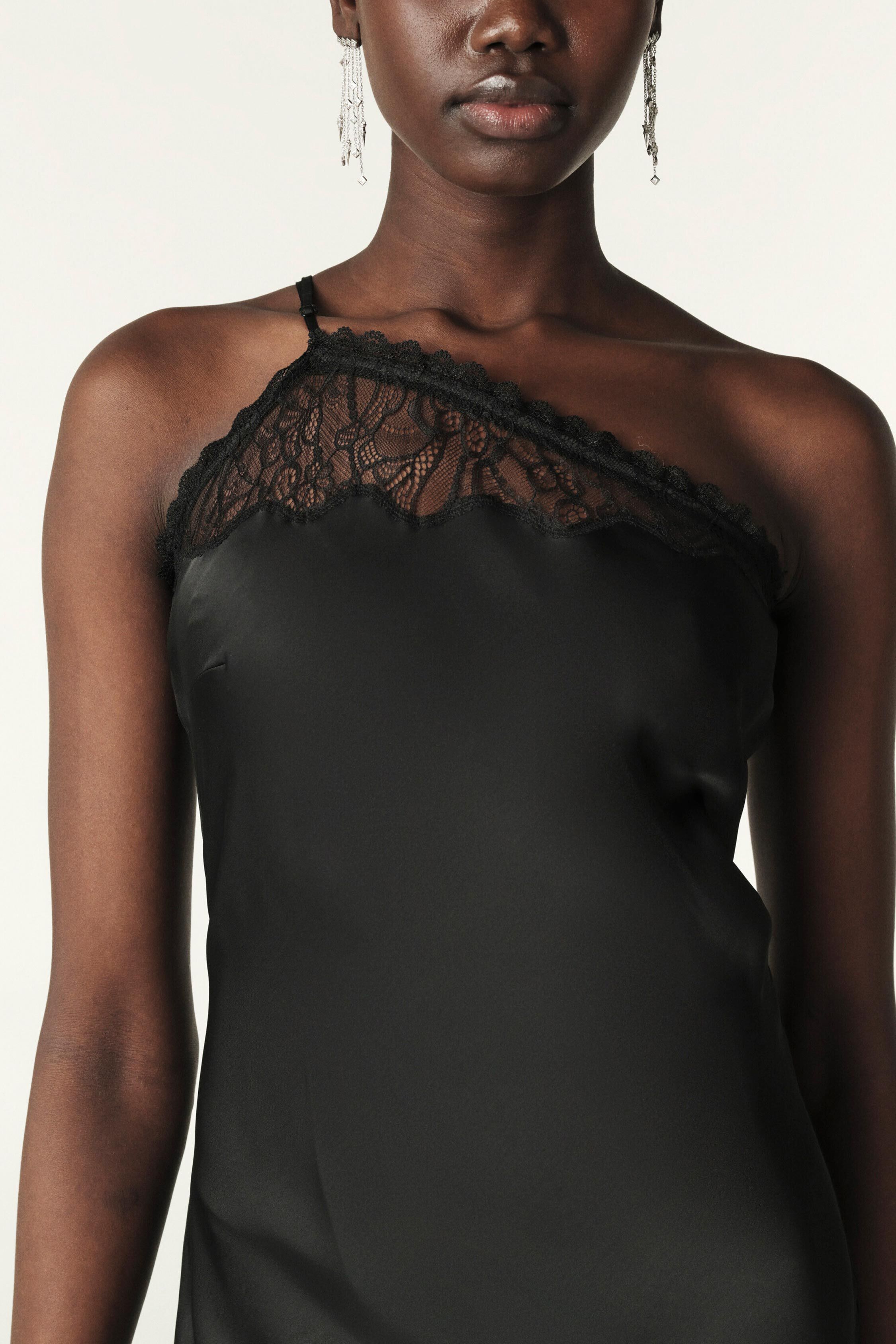 dress CAMERON