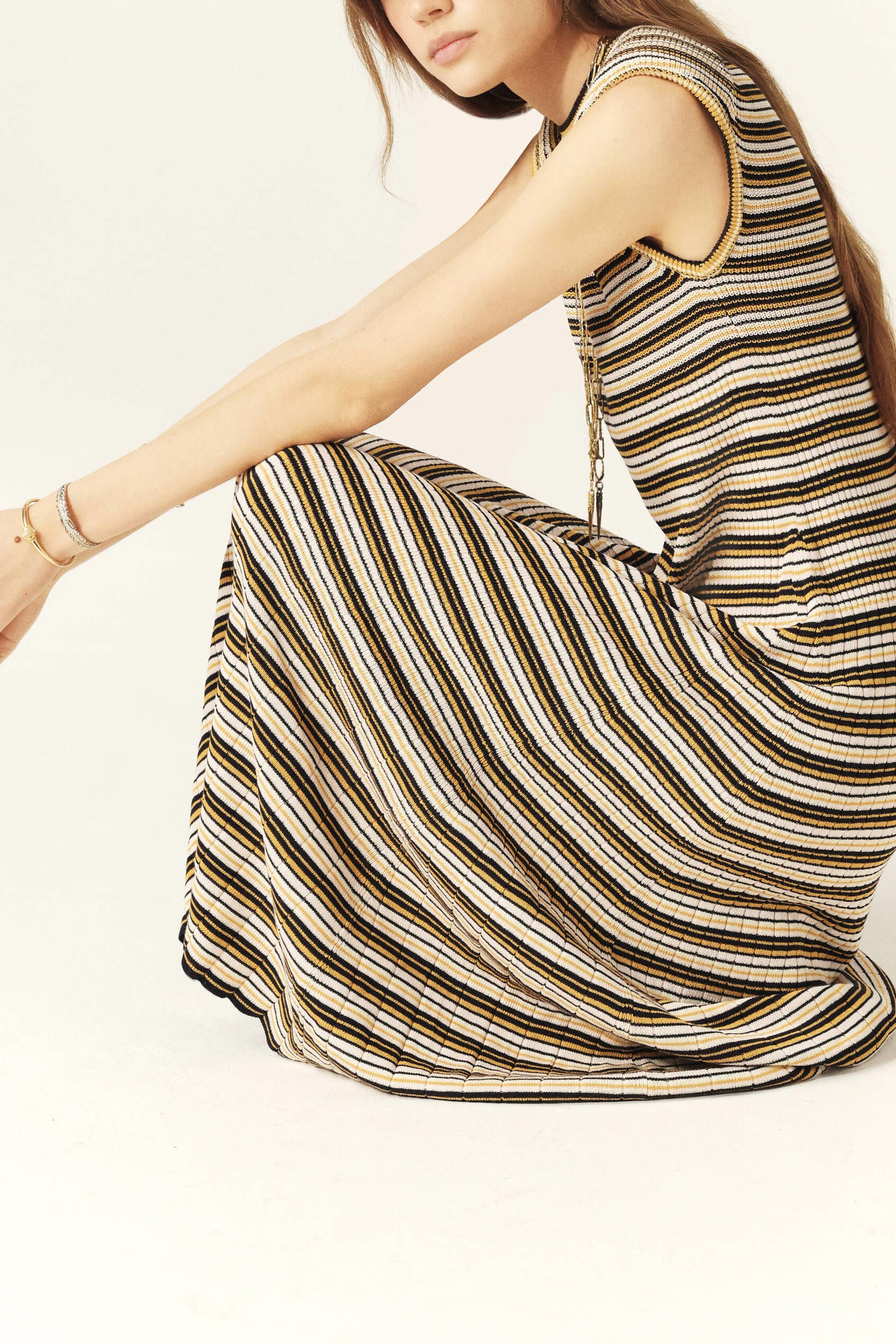 dress ESSIE