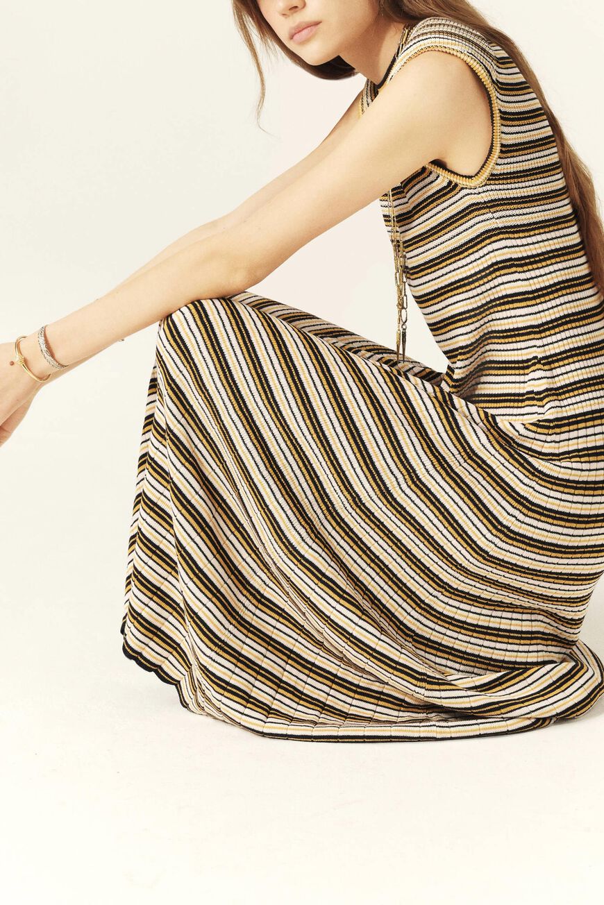 dress ESSIE