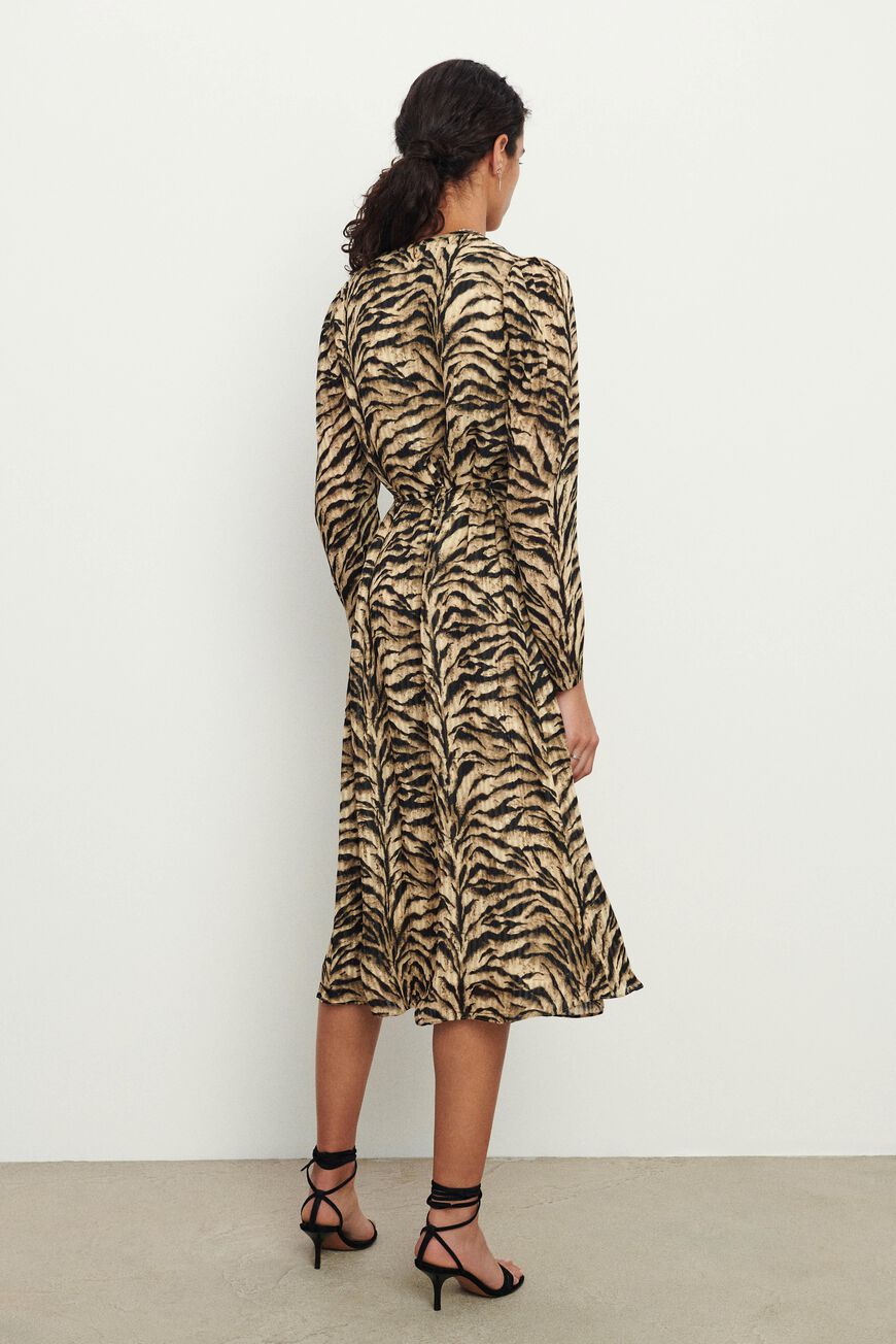 DRESS IMANY