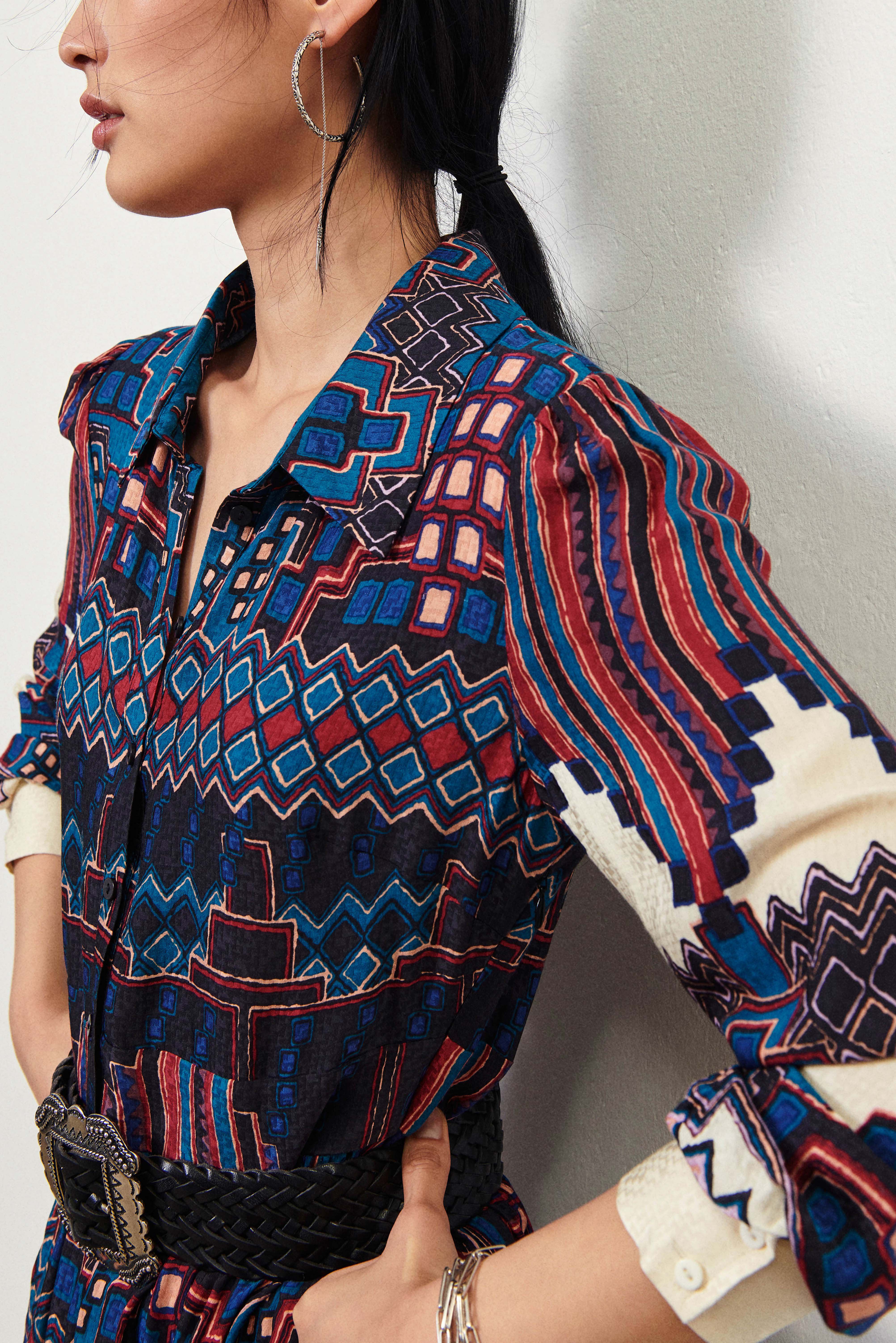 ROBE MYSTIC