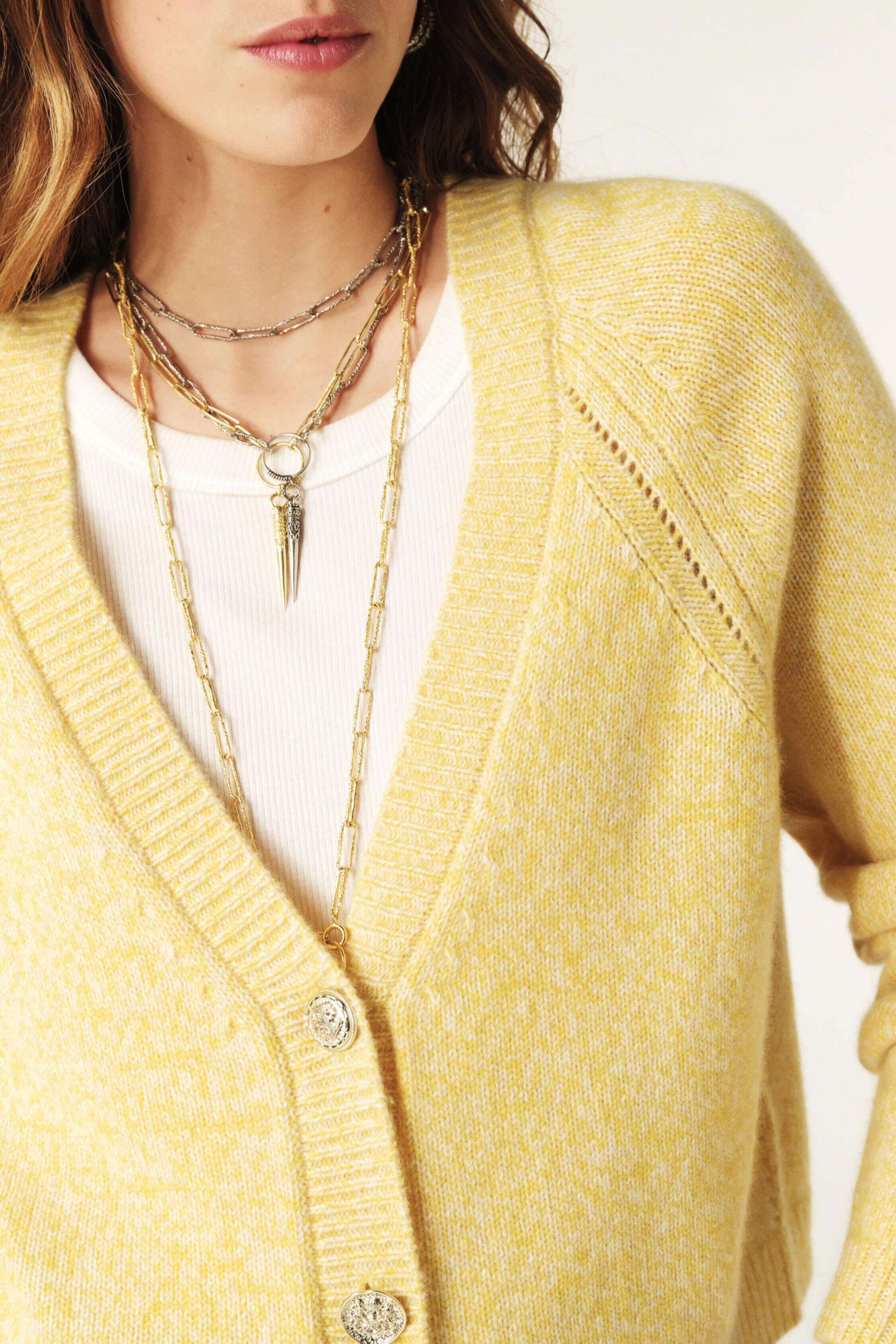 vest CARILA
