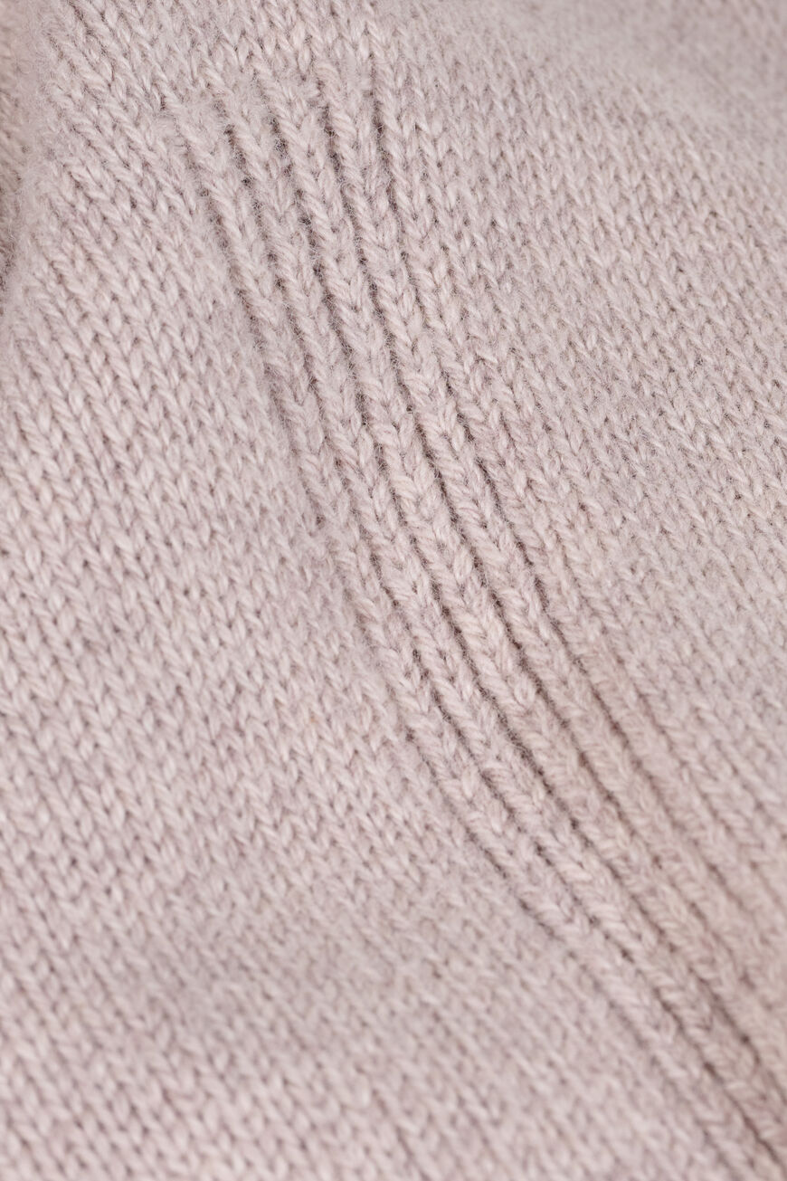 suéter MACE