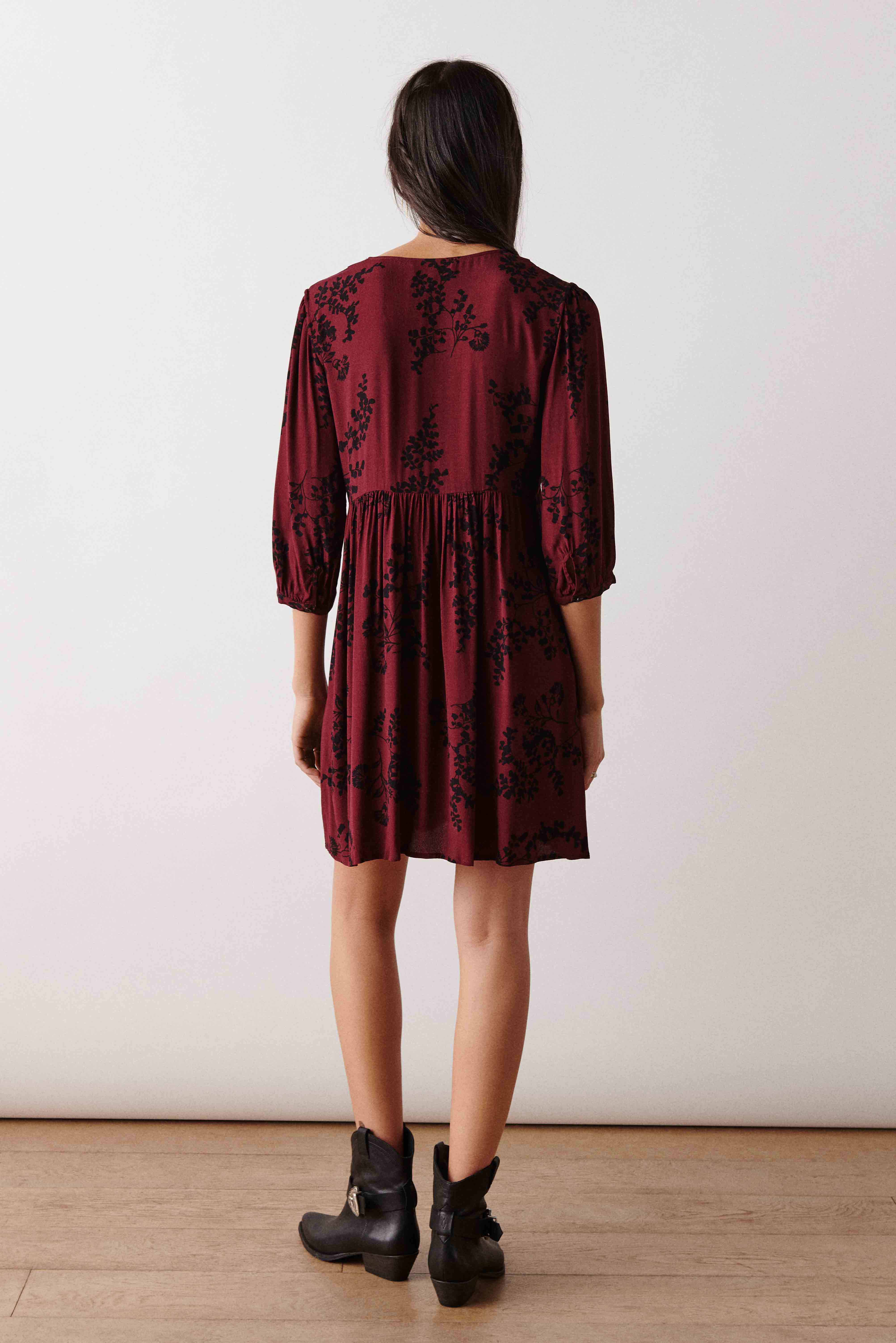 suzy canada dresses