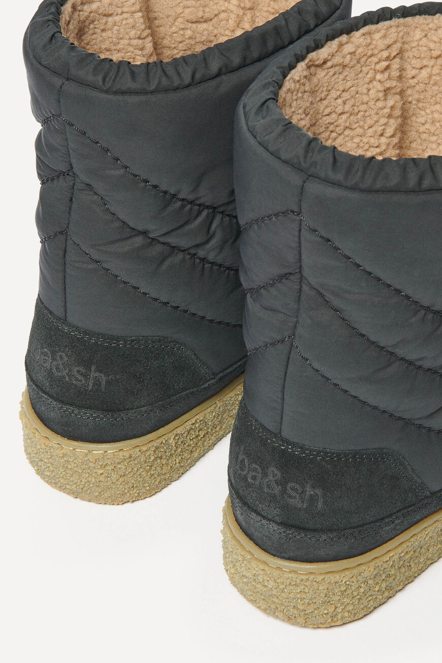 ba&sh snow boots CLUSAZ BLACK