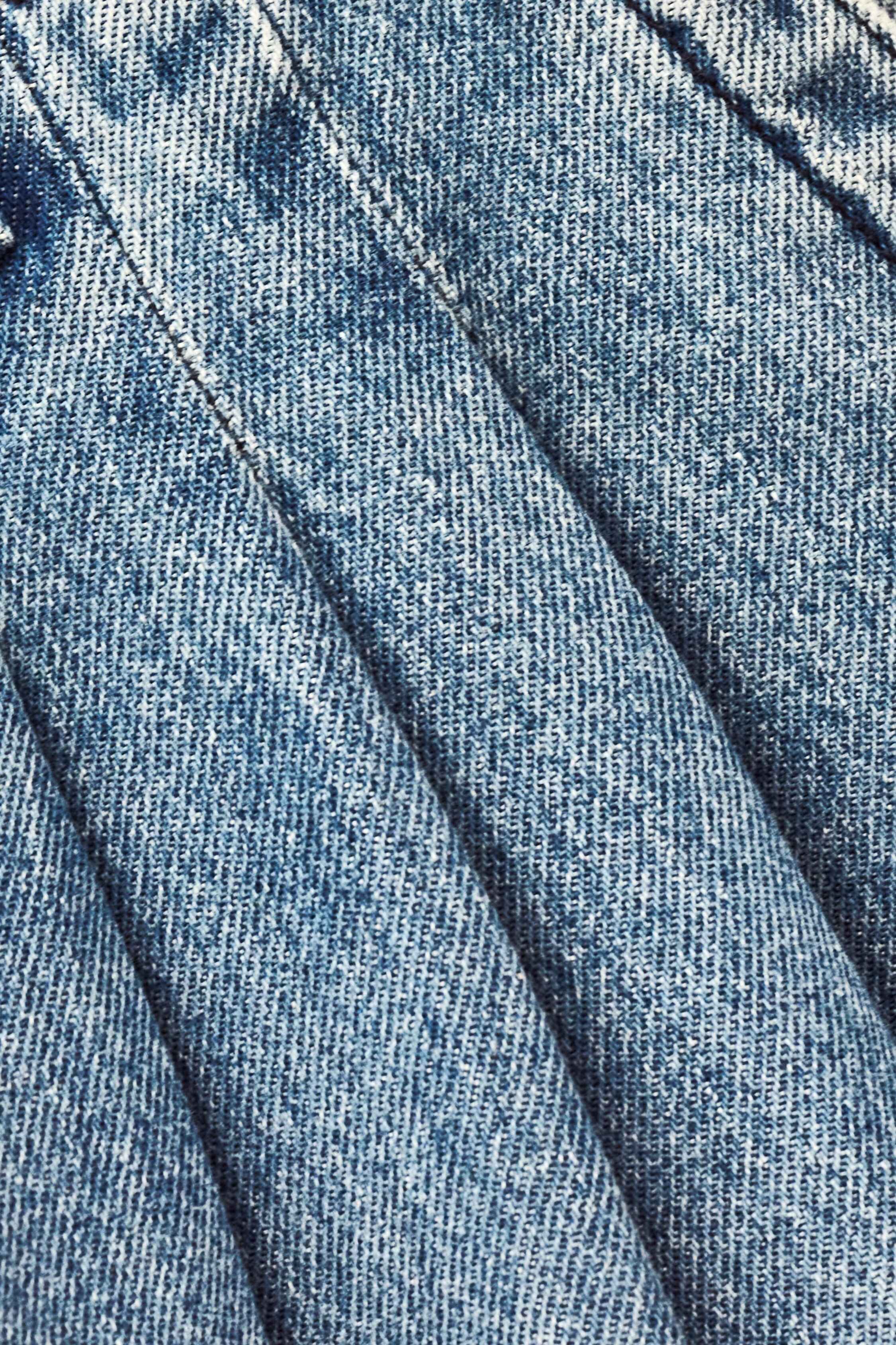 LIGHTUSEDBLUE