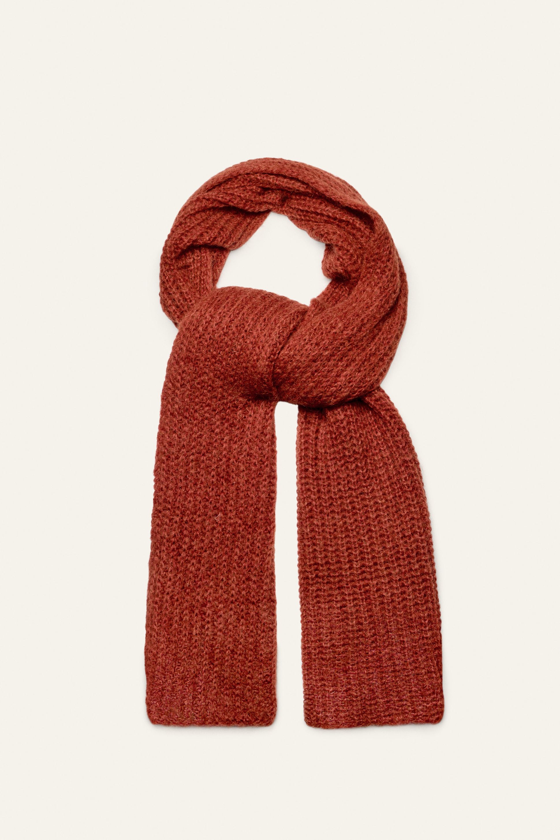 Knitted Scarf Bahia Brown // ba&sh US display picture 2